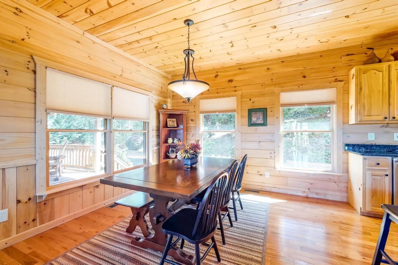 ブルーリッジ山脈 Mountain Laurel Viewヴィラ エクステリア 写真